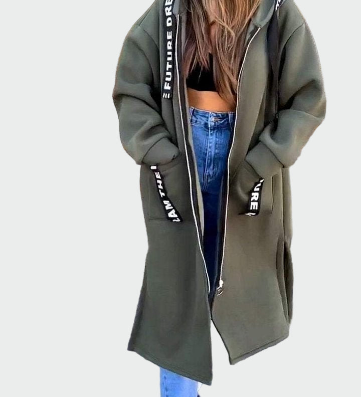 Dolgi plašč s kapuco