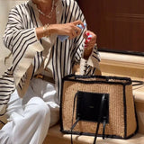 Srajca s Črtastim Elegantnim Slogom