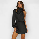 Asimetrična obleka iz satena