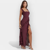 Obleka z Razporkom in Prilagojenimi Volani