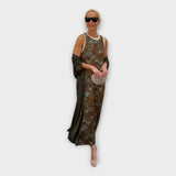 Maksijska obleka z cvetličnimi detajli