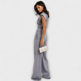 Asimetričen set z dramatičnimi rameni