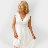 Impresivna obleka z napihnjenim pasom