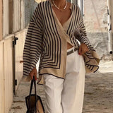 Srajca s Črtastim Elegantnim Slogom