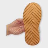 Elegantni Športni Čevlji s Časovno Preverjenim Stilom