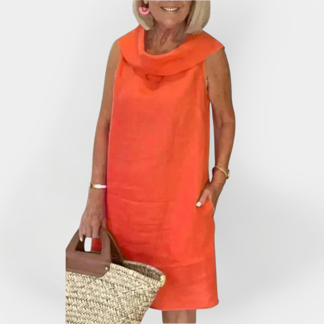 Obleka s križanim ovratnikom