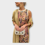 Maksimalna obleka z modernimi vzorci