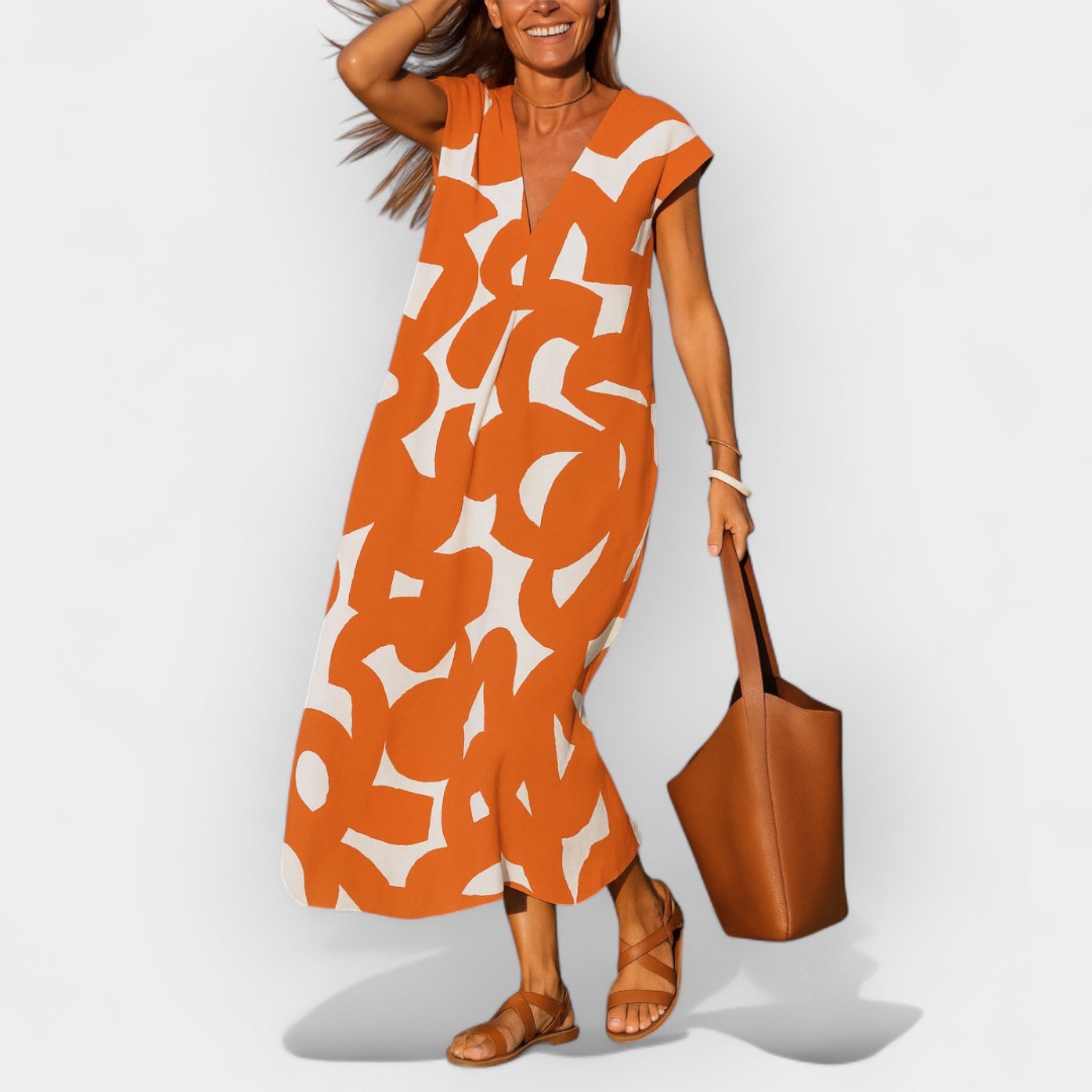 Zračna obleka z V izrezom in sodobnim dizajnom