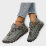 Športni čevlji z elegantnim in praktičnim dizajnom