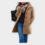 Elegantna Volnena Plašč z Gumbi