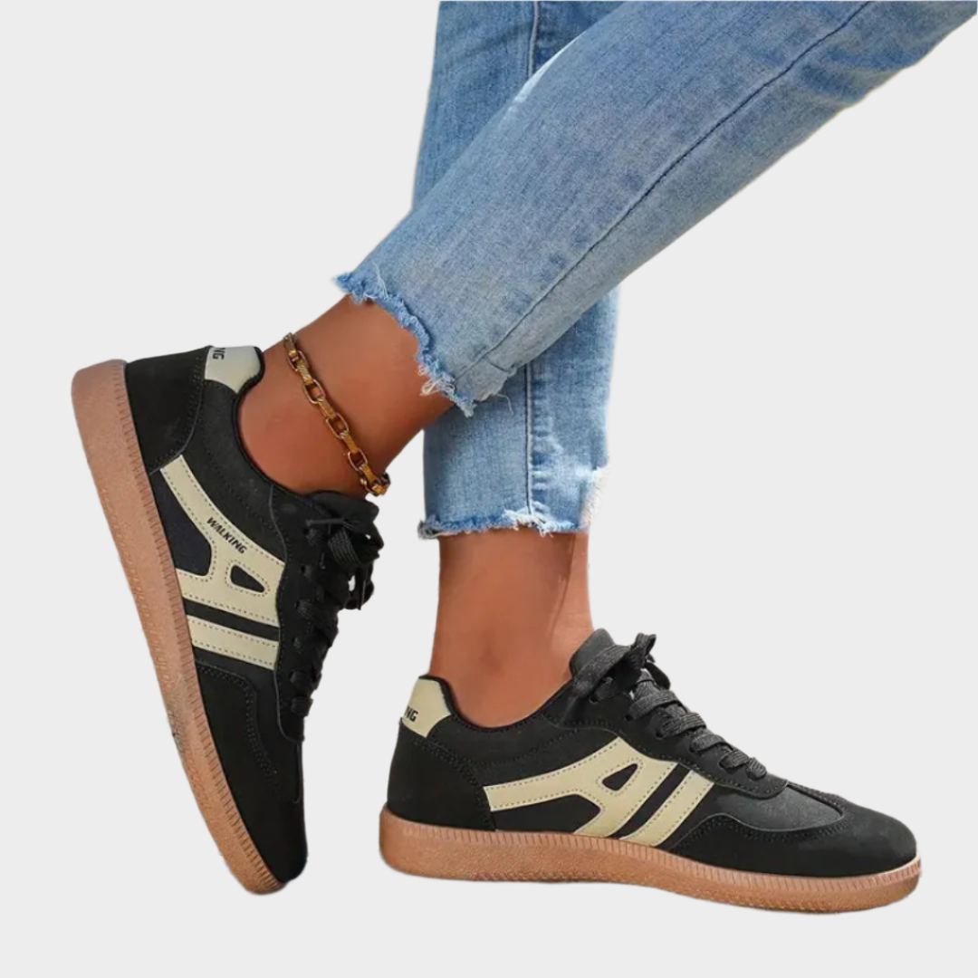 Športni Čevlji z Retro Podrobnostmi