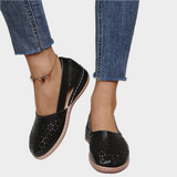 Anatomske balerinke z izrezi in trakcem