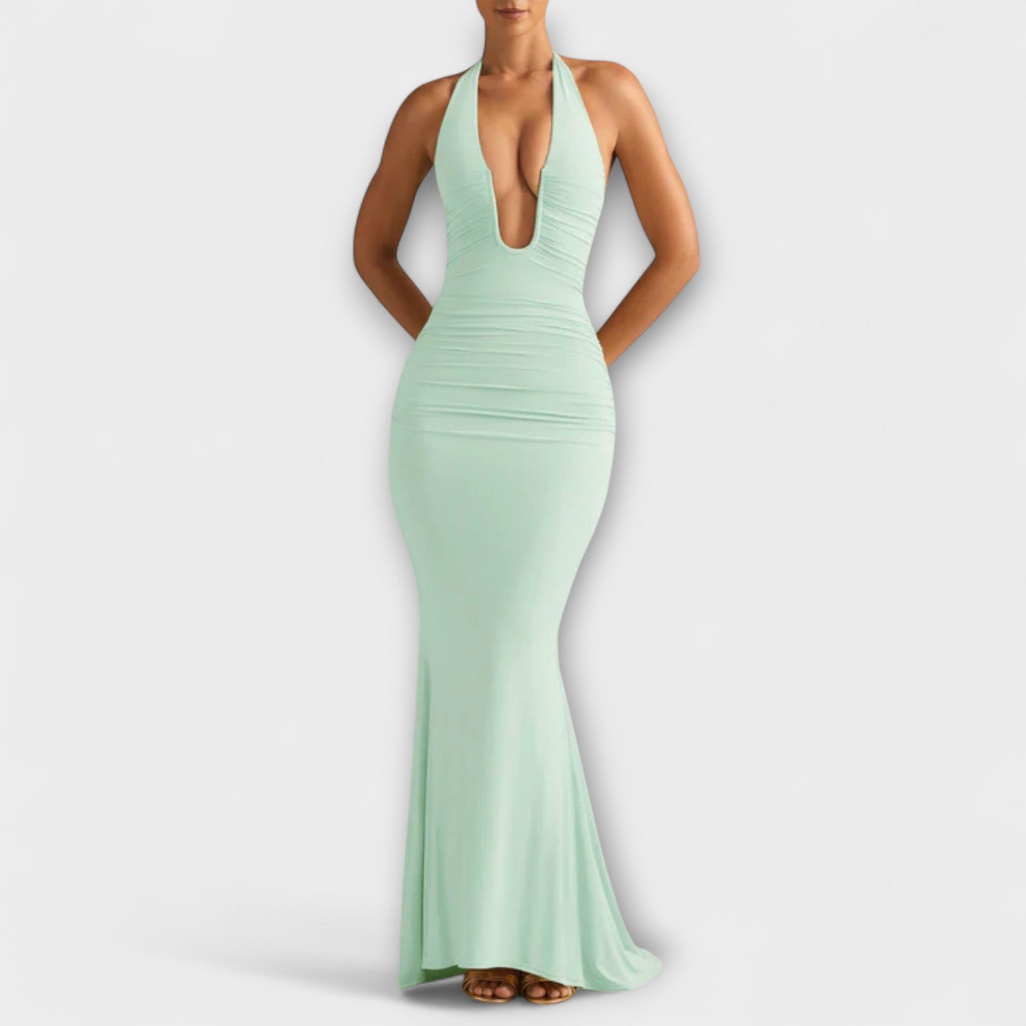 Eleganten gala obleko z odprtim hrbtom in osupljivo dekoltejem