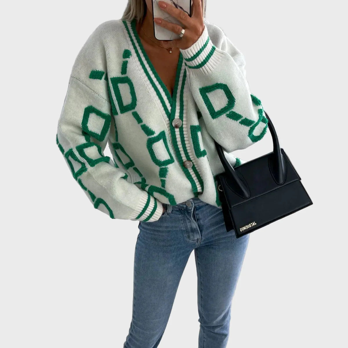 Moderna Pletena Jopica z Geometrijskim Vzorem