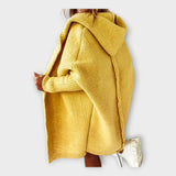 Pleteni jopič s kapuco