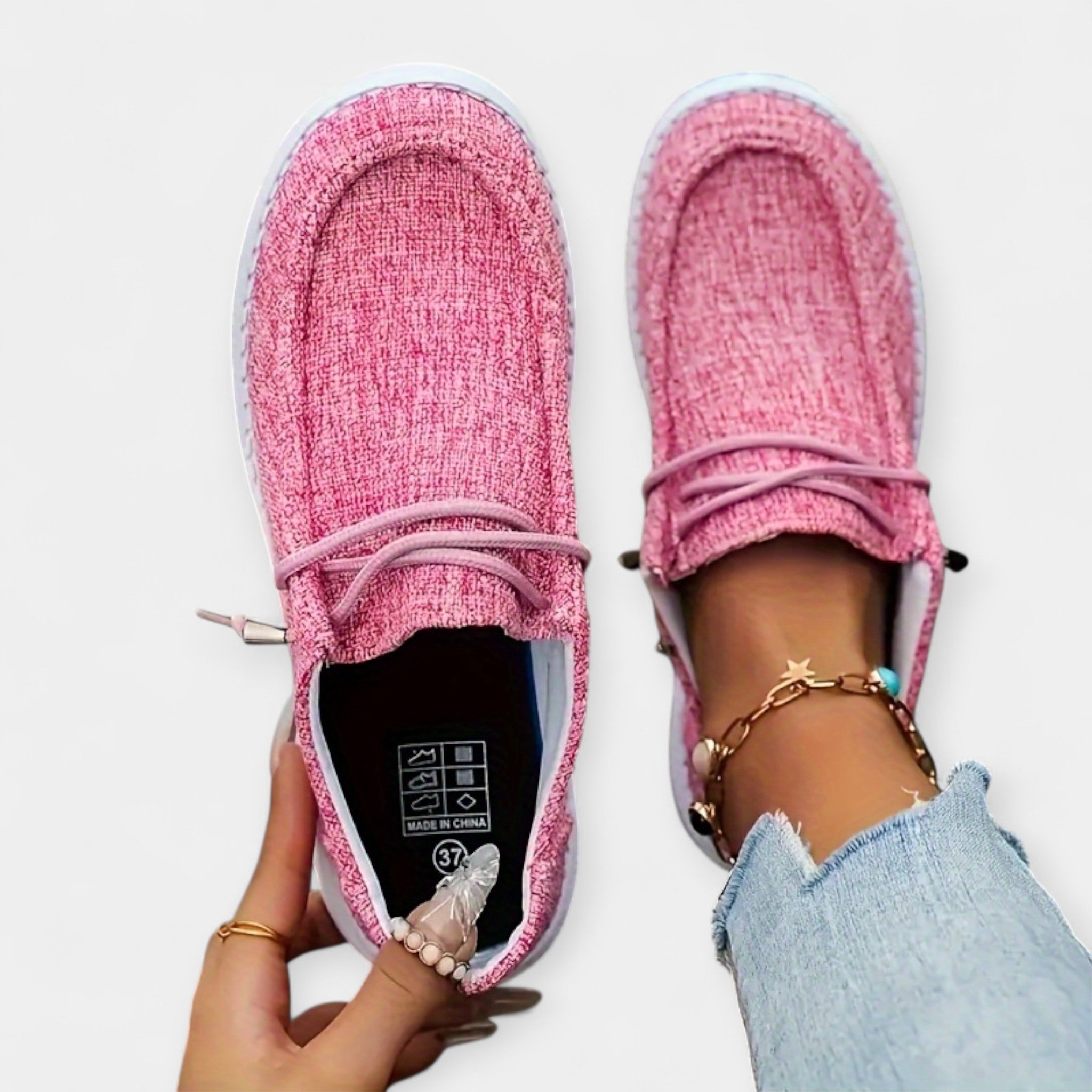 Udobni Tekstilni Čevlji za Vsakodnevno Nošenje