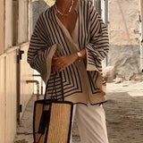 Srajca s Črtastim Elegantnim Slogom