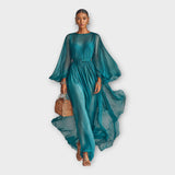 Zračno obleko s prefinjeno in brezčasno estetiko