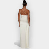 Satenasta obleka za aristokratske večere