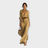 Zračno obleko s časovno eleganco