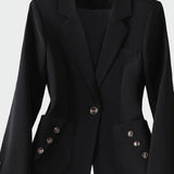 Sako v očarljivi liniji