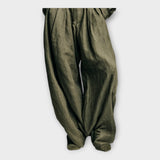 Srajca in hlače z brezskrbno eleganco