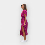 Obleka z udobno in stabilno prileganje