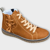 Moderna športna čevlja z udobno prileganjem