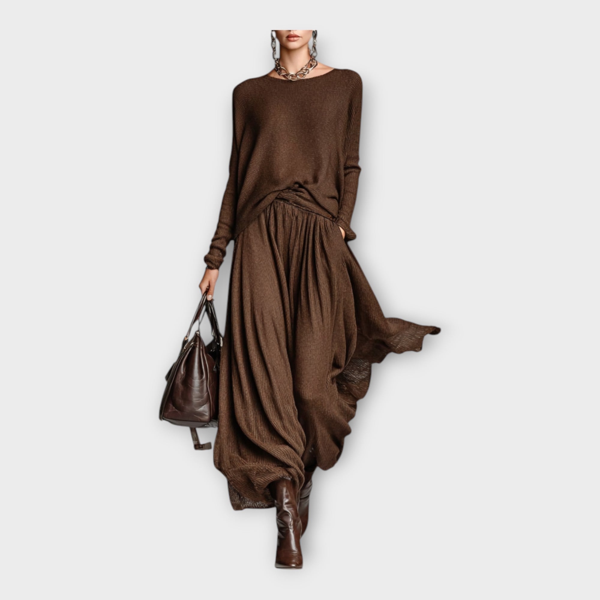 Pleteni set z zračnim elegantnim stilom