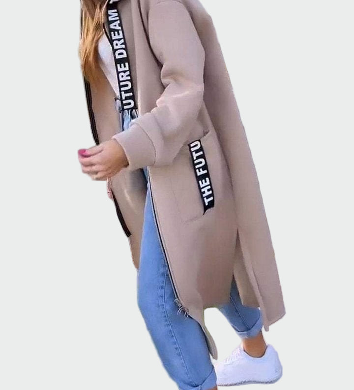 Dolgi plašč s kapuco