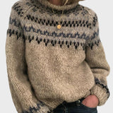 Pleteni pulover z okroglo izrezom