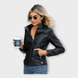 Elegantna usnjena jakna z modernim krojem in brezčasnim stilom