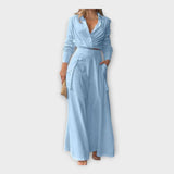 Komplet z brezčasno eleganco in minimalistično estetiko