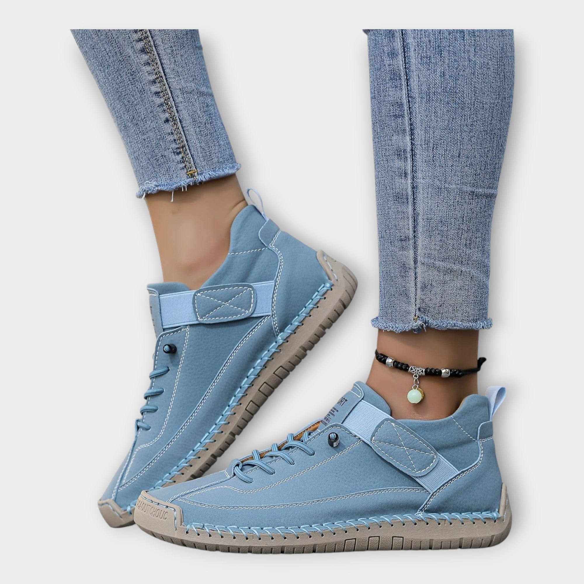 Športni čevlji z elegantnim in praktičnim dizajnom