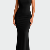 Saten obleka z odprtimi hrbtom